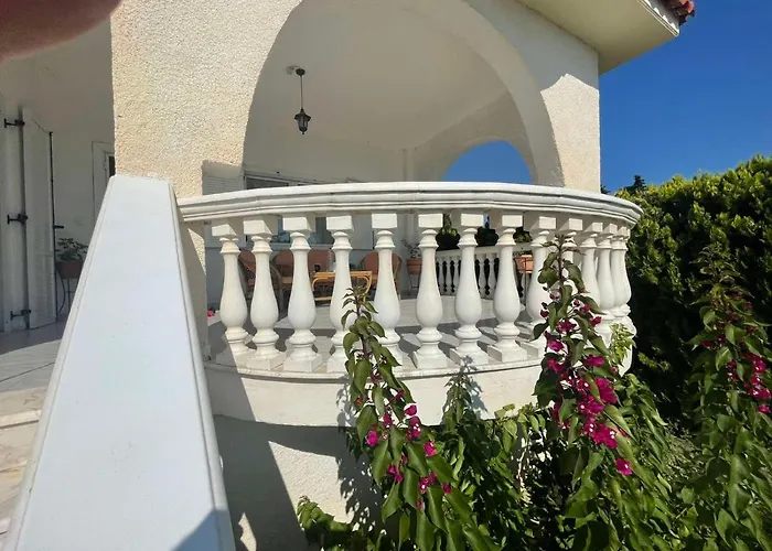 Harris * Nea Poteidaia