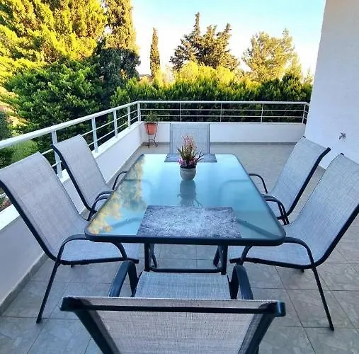 Apartment Harris Nea Poteidaia